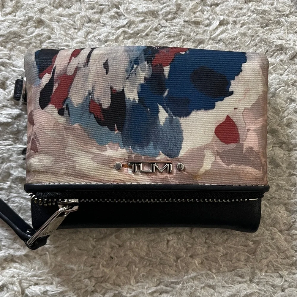 Tumi Stylish Blue and Multicolor Women's wallet